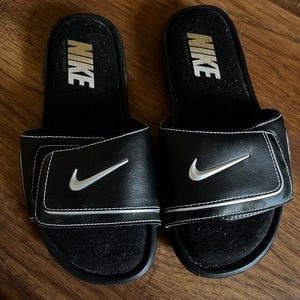 Nike slides